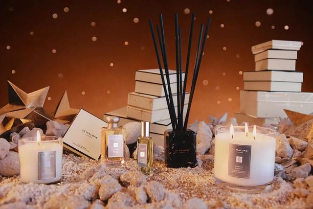 芬展幻彩美白身体乳