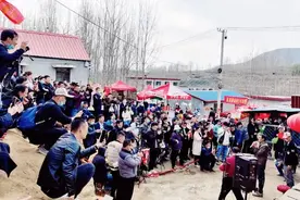 2021，网红“查无此人”图片