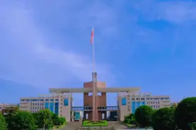 一“校”倾城——西北政法大学图片