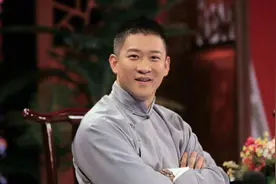 曹云金酒后跟朋友倾诉，很怀念德云社的日子，还为郭麒麟感到自豪图片