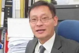 世界上智商最高的5个人，霍金垫底，爱因斯坦第二，第一是个华裔图片