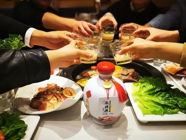 大搞权色交易！宁夏正厅徐力群，邀请侦查高手来演戏玩过火被抓