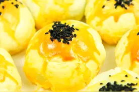 咸蛋黄最全、最美味的做法：烤蒸煮焗煎，保证家人吃了唇齿留香图片