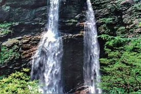 跟着唐诗宋词去旅游丨望庐山瀑布图片