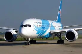 97年南航深圳空难，飞行员大雨中盲目降落，737复飞失败33人遇难图片