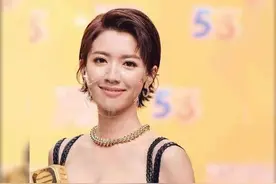 曾经到处沾草的绿茶女星蔡思贝，如今居然沦落到男星们都避之不及图片