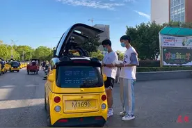 “无人配餐车”现身南昌工学院！每台车一天能送400单图片