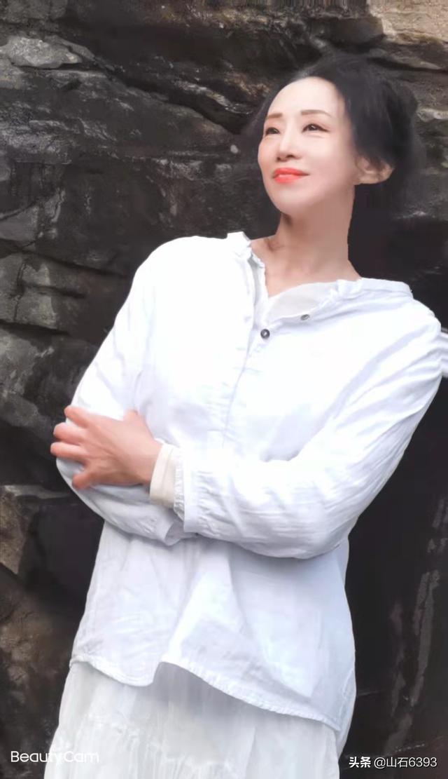 烟台才情女诗人作家雨馨（张爱玲）的情感散文——《兄弟情深》