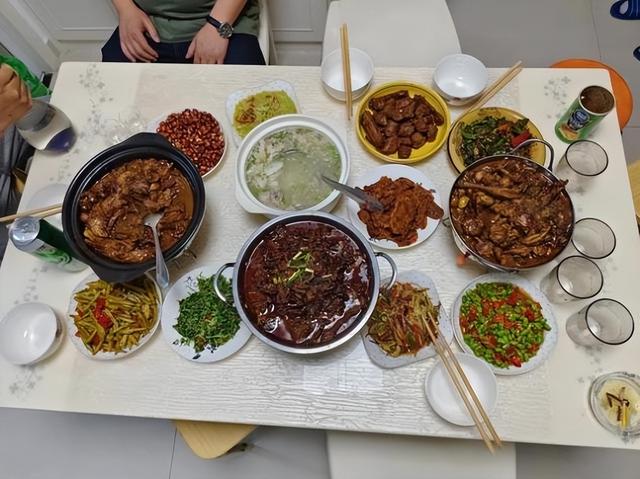 为了女儿幸福，北京一丈母娘亲自上阵色诱试探女婿，引发伦理惨案