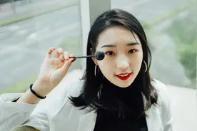 你可以很爱一个男人，但最好不要为他做这三件事图片