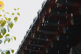 漫步古城街 恰逢落雨时~图片