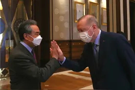 李肃：王毅外交旋风再立新功，调解俄土矛盾得到埃尔多安重要承诺图片