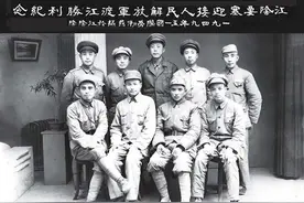 故事：解放军一夜之间打过长江，国军司令惊呼：身边都是共产党图片