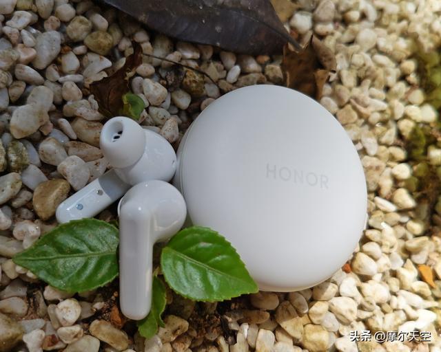马卡龙潮酷设计加持：荣耀Earbuds A Pro高性价比核心实力初探