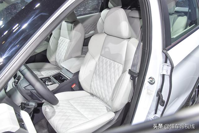 新车 | 17万起，广汽三菱新欧蓝德预售，全系1.5T四缸，可选7座