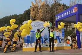 未满16周岁禁止骑行共享电单车 全国多地警企联动发起“护苗行动”图片