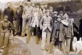 神枪手杀汉奸翻译留字条示威“枪毙大汉奸者！刘黑仔也”。图片