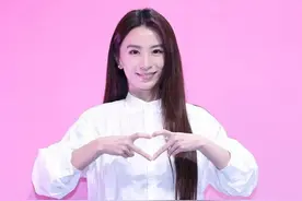田馥甄妈妈回应！评论区一片骂声，这位70岁台湾老艺人才是榜样图片