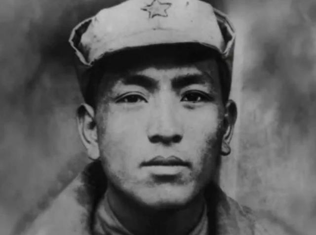 耿飚：曾任多年国防部部长，却没有军衔，享年91岁，子女都很优秀