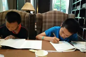 孩子用寒假一个月，预习下学期的数学，考了94分，评论区“翻车”图片