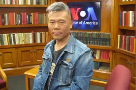 司马南被全网禁言的原因找到了，并非联想，而是站在他背后的男人图片