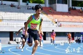 体育特长生是捷径？“过来人”：该吃的苦一样没少吃！图片