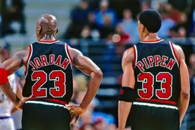 NBA历史前十巨星里，谁搭档过的全明星队友最多？詹姆斯排名第三图片