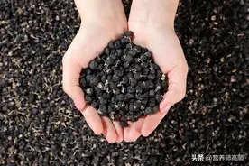 黑枸杞的功效和作用，正确的泡水方法，你喝对了吗？图片