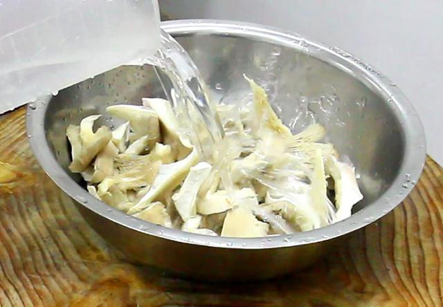 平菇配什么菜最好吃？分享5种不同做法，鲜香美味，顿顿吃光盘