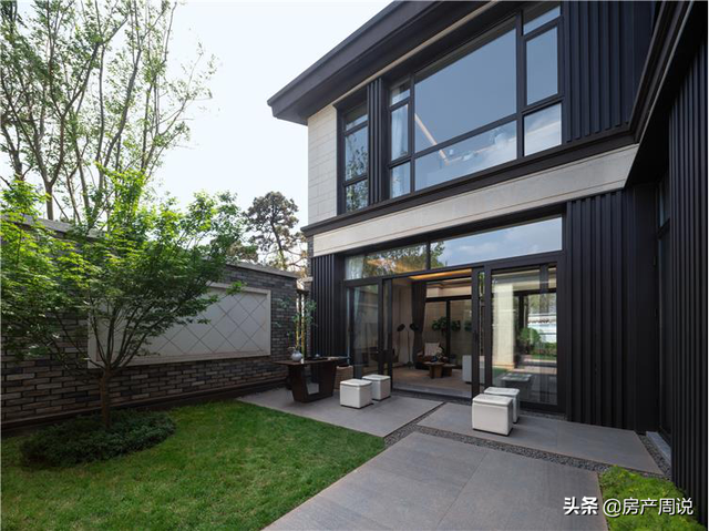 合院百变户型，现代多重院居