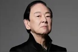 王羽：让谢贤爬到台湾见他，帮成龙虎口脱险，他的一生有多传奇？图片