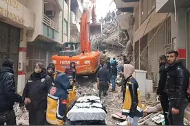 土耳其地震亲历者：那些梦中被压倒的人和漂亮的建筑都很让人心痛图片