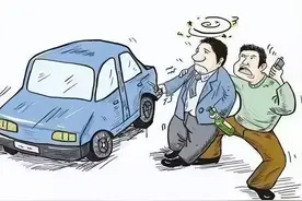 【百日行动】男子深夜酒驾回家？抓！图片