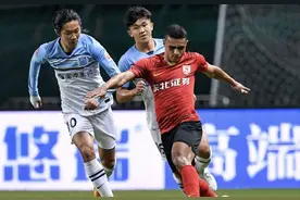 大黑马！亚泰2-0广州城，搅乱联赛争冠格局，有望夺中超冠军图片