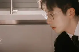 再火的男流量，也蹭不上这娱乐圈顶级人设图片