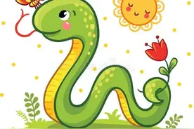 蛇怕酒精、艾叶等物；但在这种情况下，它会毫不犹豫地咬你一口图片