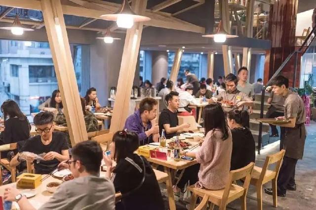 成都餐饮，又从“鬼门关”走了一趟……