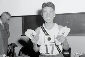 你敢相信吗？被称为跑鞋之王的亚瑟士竟然是脚病的处方药图片