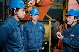 公务员和普通工人差距就这么大吗？图片