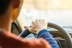 一般来说新手司机需要多长时间才能将车开熟练图片