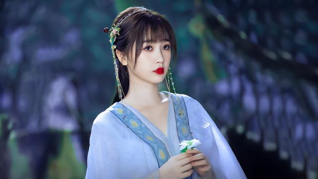表面是艺人，实际是富家千金的8位女星，她们更不怕的就是潜规则