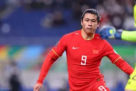 张玉宁去怼啊！韩媒又嘲讽国足，称集体卖3次也买不到1个孙兴慜图片