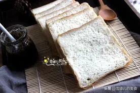 自己做面包杜绝科技与狠活，2步教会你面包做法，暄软好吃不塌陷图片