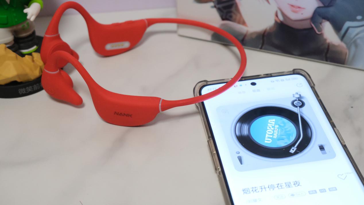 南卡Runner Pro 4，旗舰级骨传导耳机满载黑科技