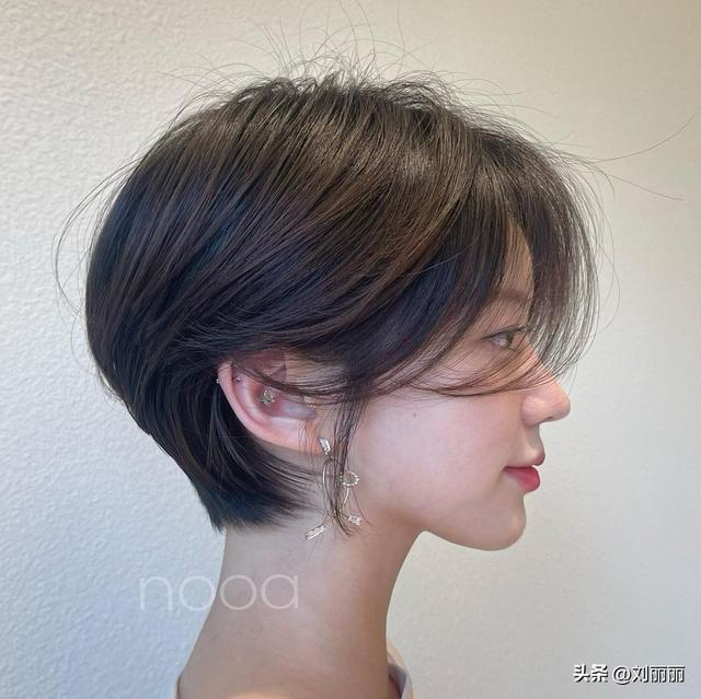 高人气美女发型有哪一些吗?这三种别错过,合适区别年龄段的美女