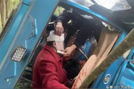 江苏无锡：三轮车山路翻车，一场暖心救助的背后，宜兴警察蜀黍有话要说图片