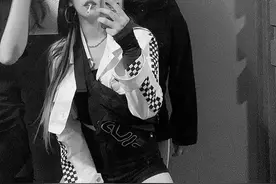 韩国美女插画师｜卢善京图片