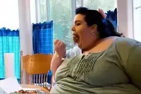 596斤的大胖妞，减重242斤后变超级美女，男友嫌瘦不要她图片