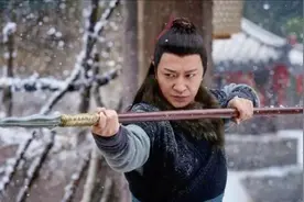 古代将军用的“枪”是用什么做成的？并非铁棍，普通人根本用不起图片