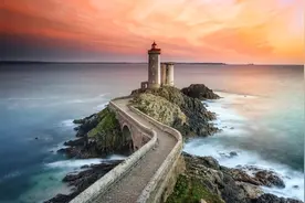 恋爱中，总是能够一眼看穿对方心思的星座，十分聪慧图片